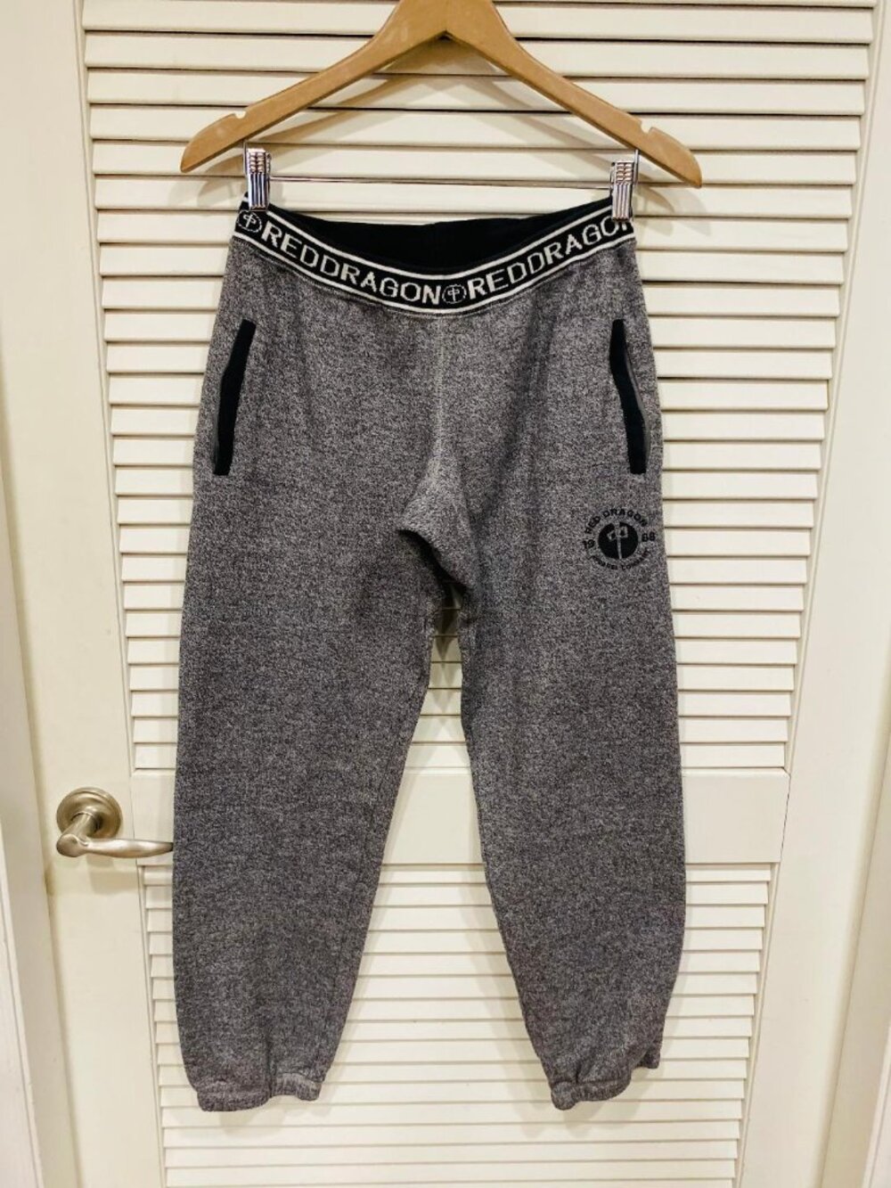 REDDRAGON Red Dragon Joggers Track Pants Size Medium